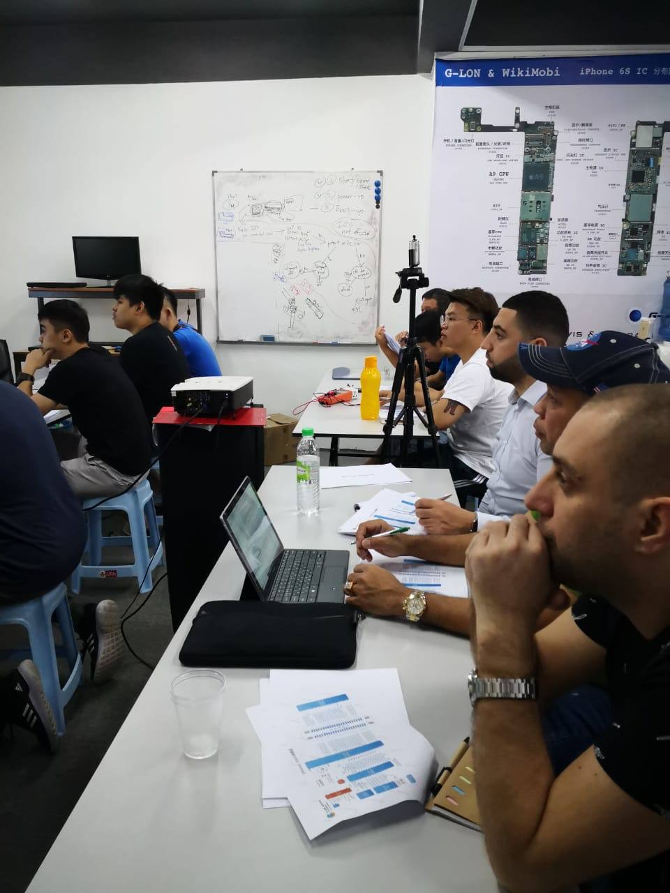 International phone repair course Malaysia — G-LON certified students WikiMobi Glontech Ampang