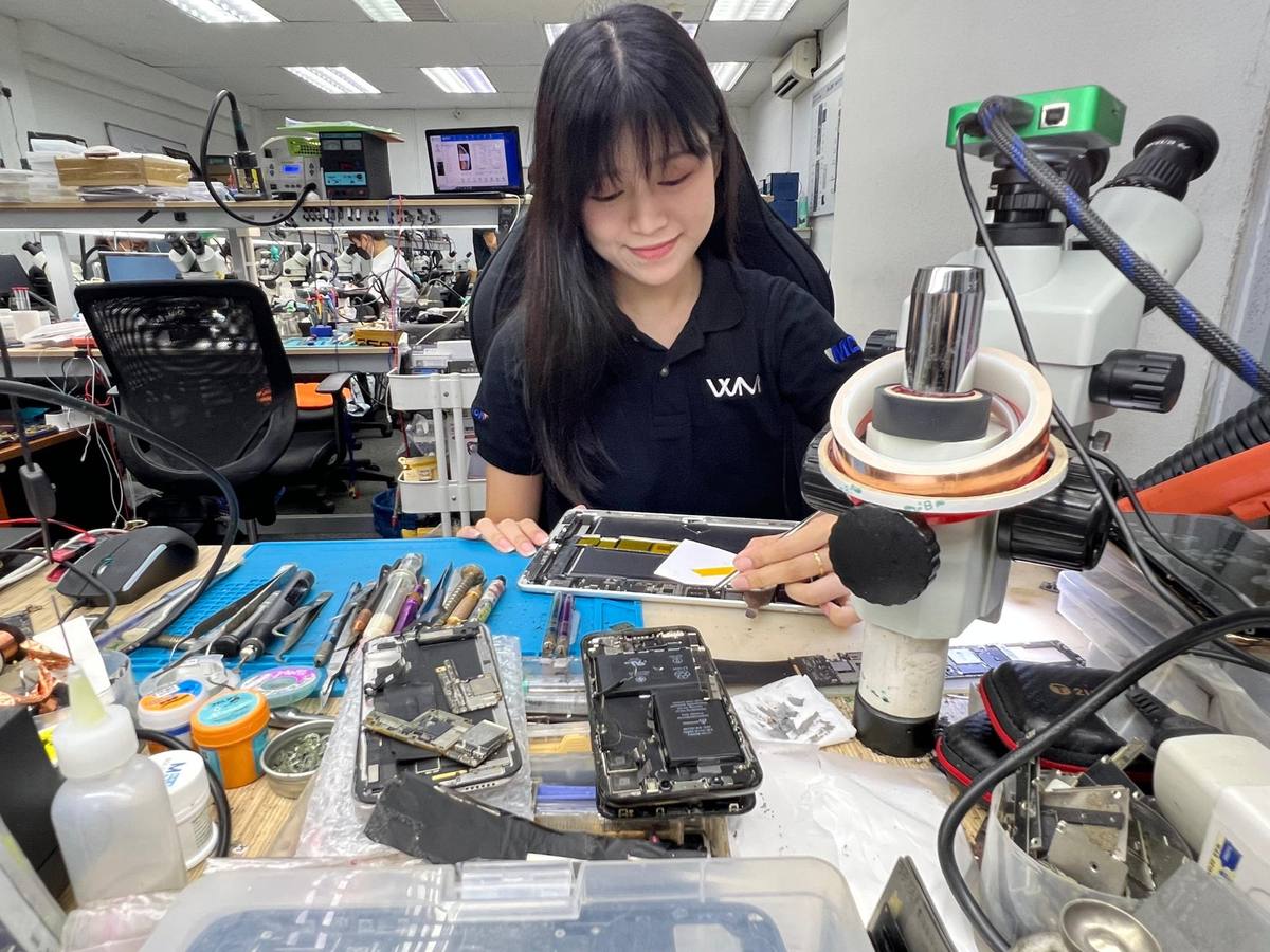 Tan Qin Xuan — phone repair training graduate WikiMobi Glontech Malaysia G-LON SKM certified